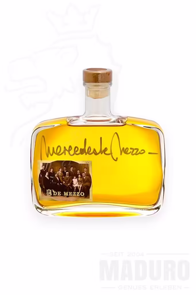 grappa-de-mezzo-friulana-stravecchia-di familia-maduro